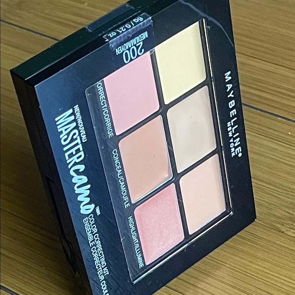 Maybelline Color Correcting Pan Concealer Kit 200 Medium